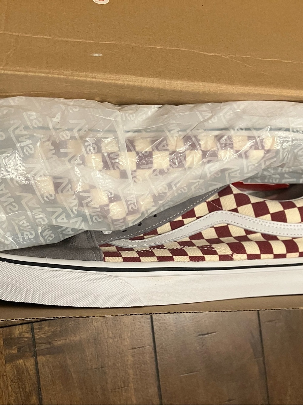 Vans Men’s Checkerboard Slip-On - Burgundy and White Sz 10.5